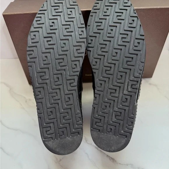 Gucci Black Monogram Sneakers AUTHENTIC - Picture 3 of 14